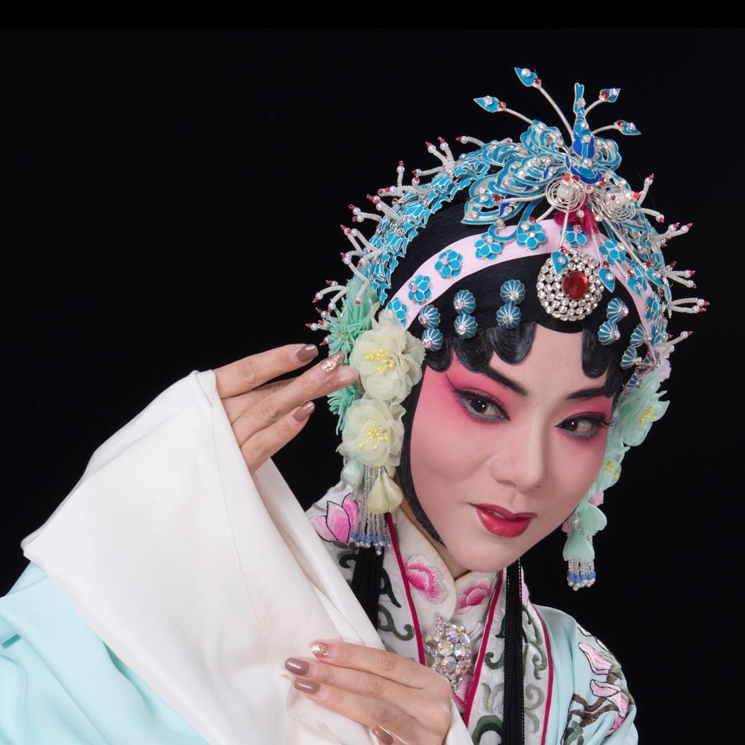 栾曲 常姚姚