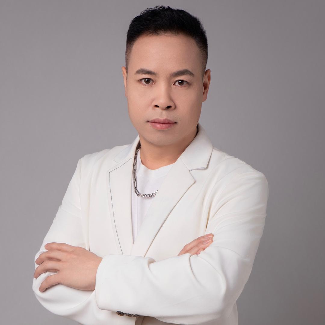 颜之魁品牌董事长