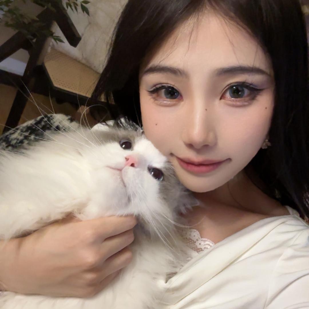 陈思思Una