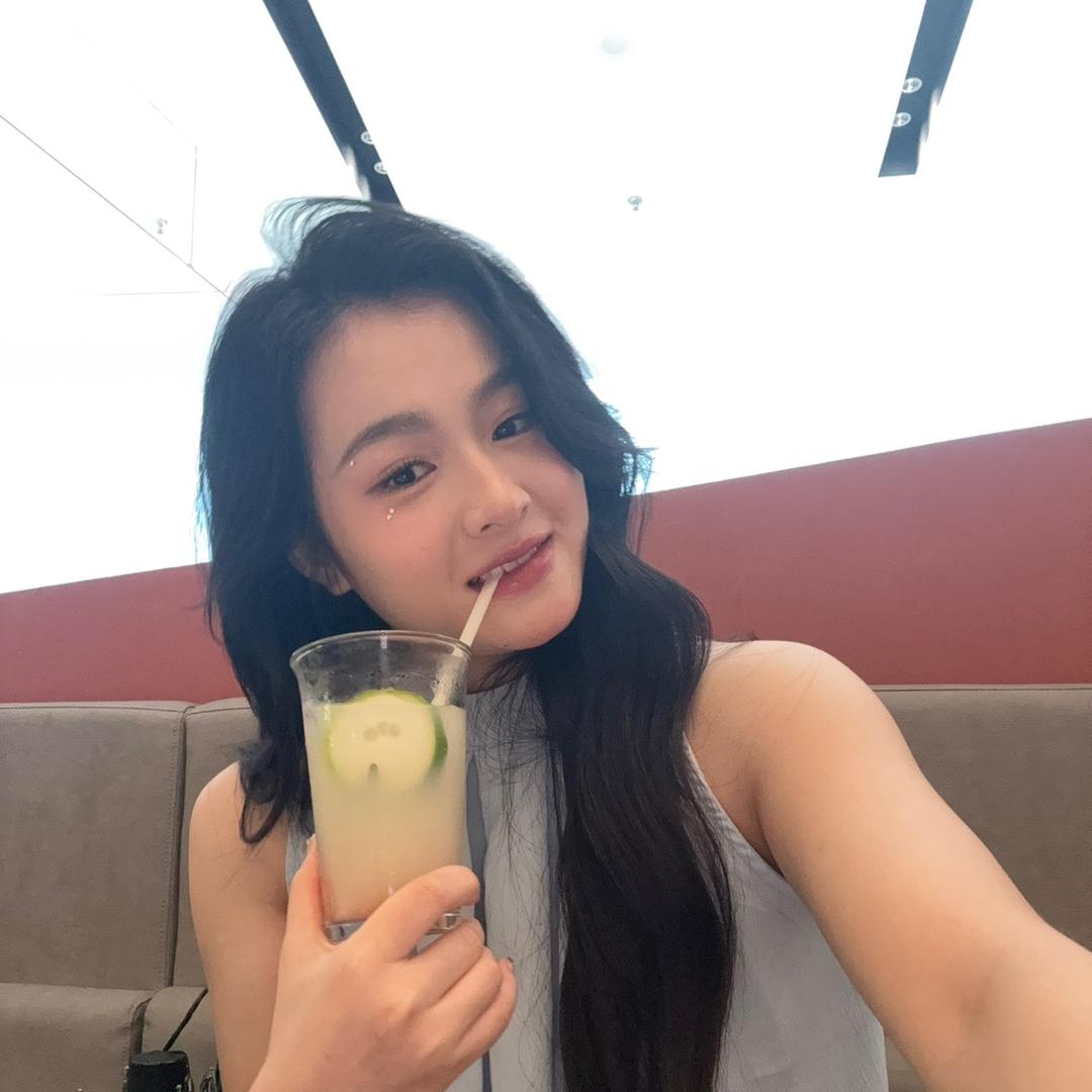 爱吃小果冻