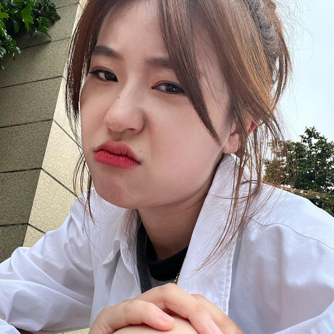 戚七七