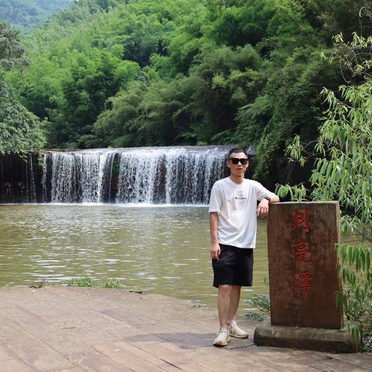 泸州道闸门禁充电桩华三批发-山平科技曾涛