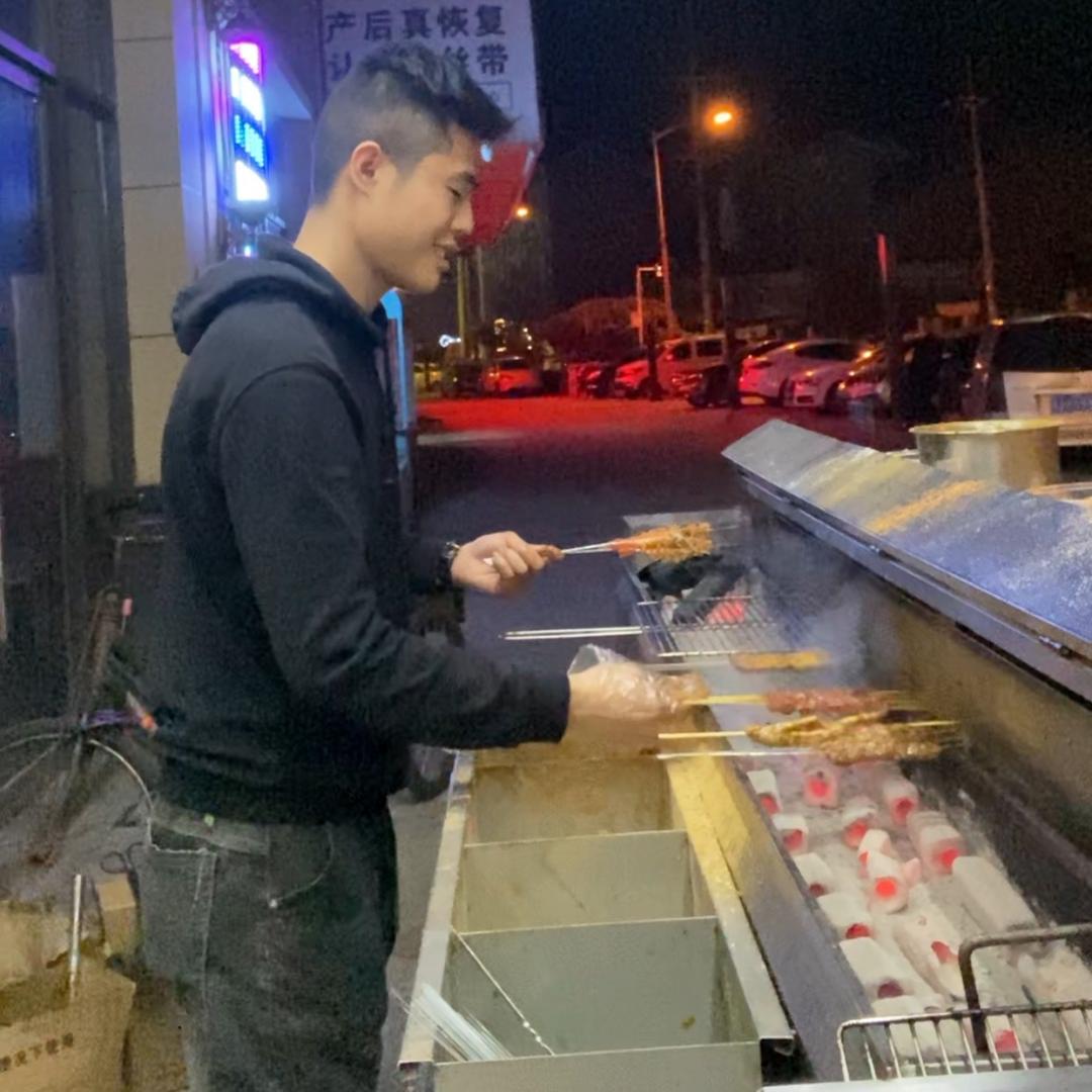 郭熙博（烧烤料供应）