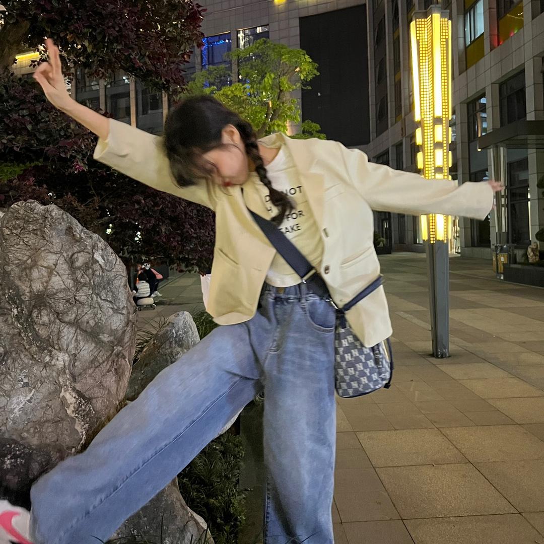 谢六六