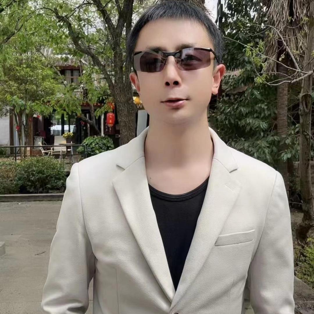 丽江股民阿杰