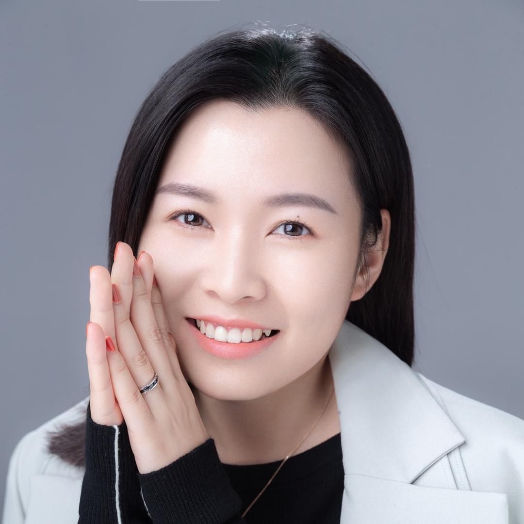 芃芃妈妈Elly