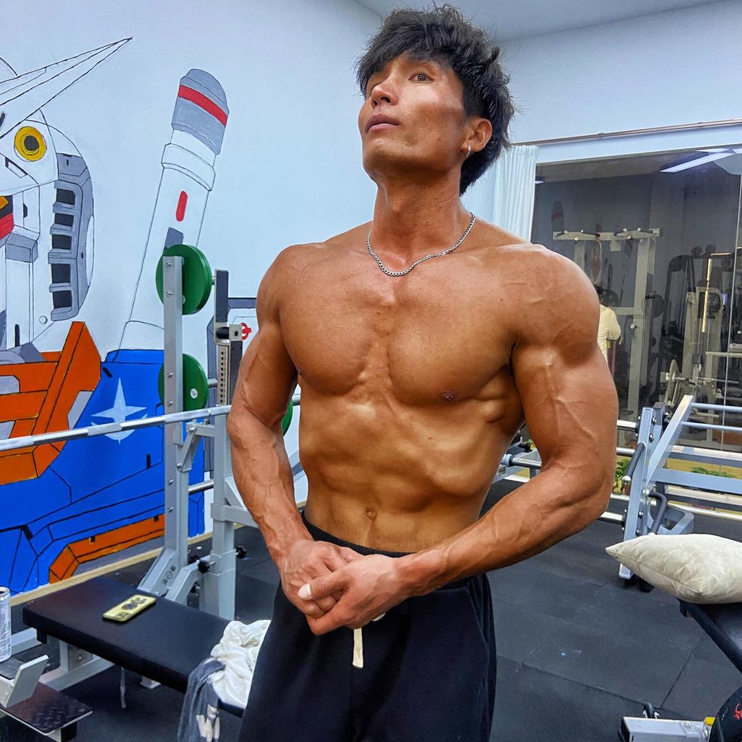 王较瘦不瘦