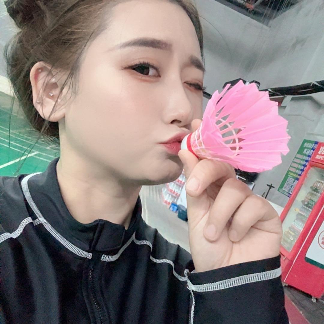徐不甜(想做电竞红娘）