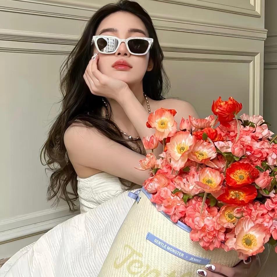 💚三岁就爱笑耶