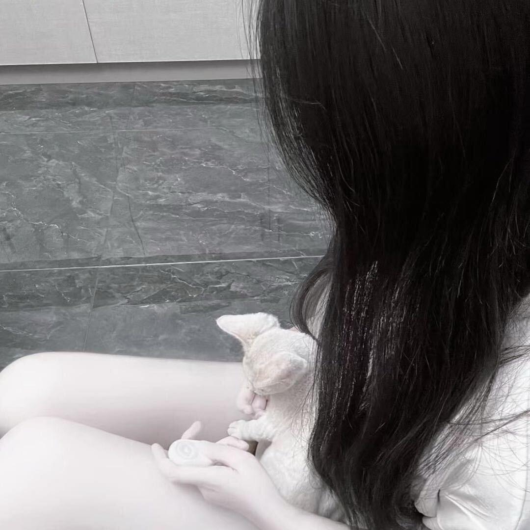 倩鹊副食(水岸花都梅芳苑店)潇潇日常直播号