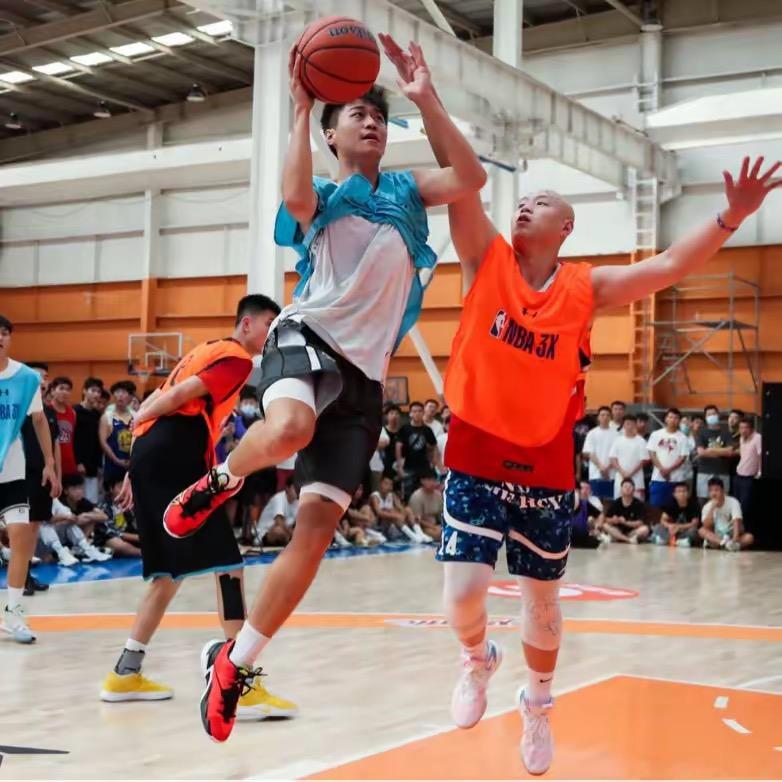 银川亲水启威篮球