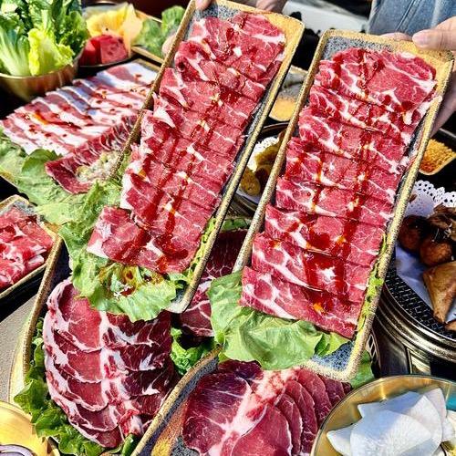 牛小青自助烤肉