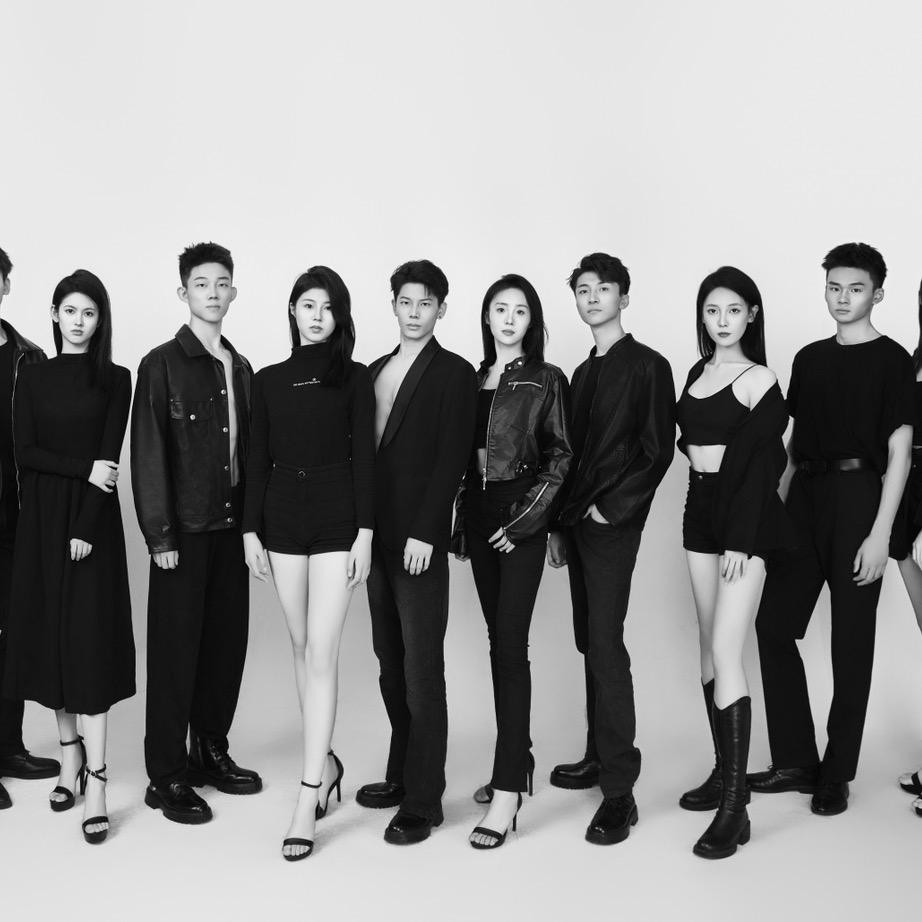 在风航很哇塞的模特老师