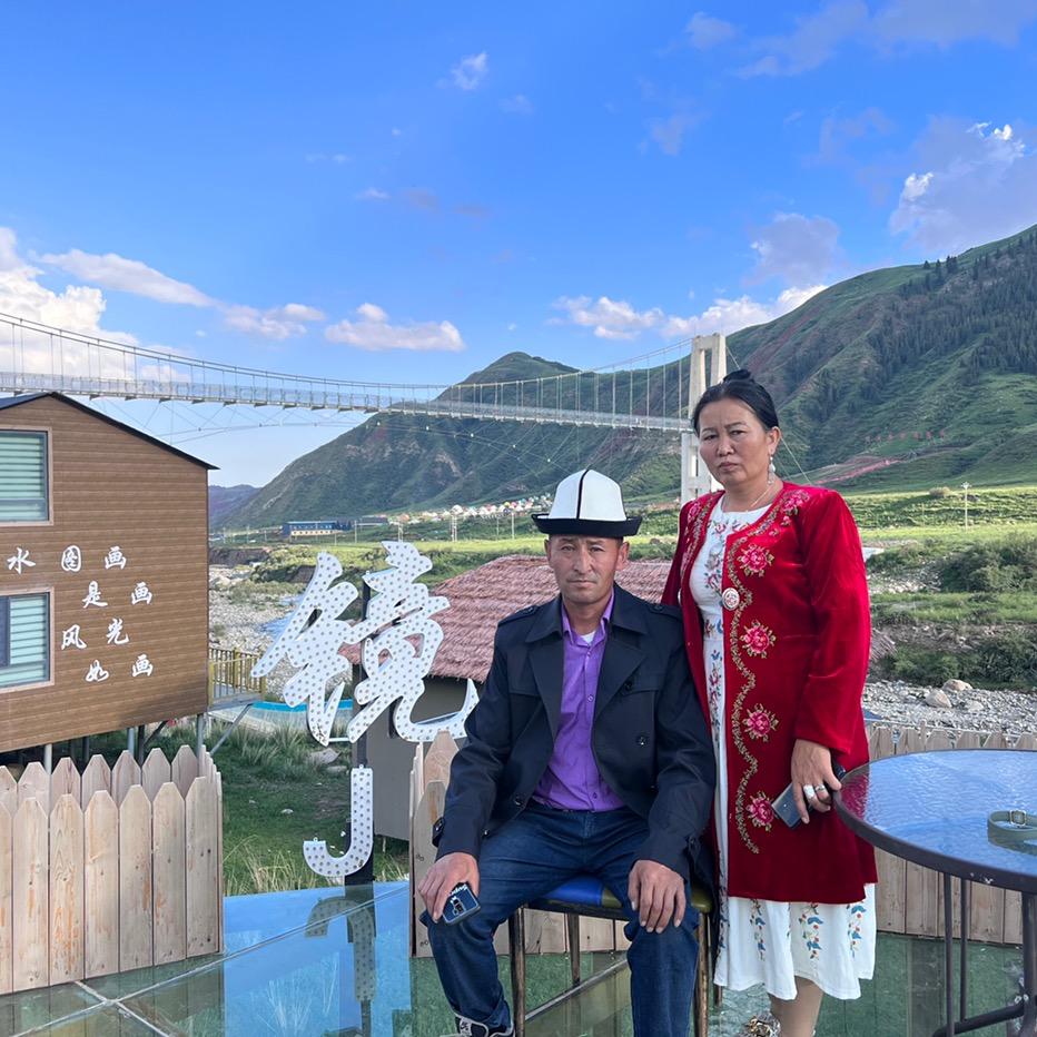 夏尔古丽