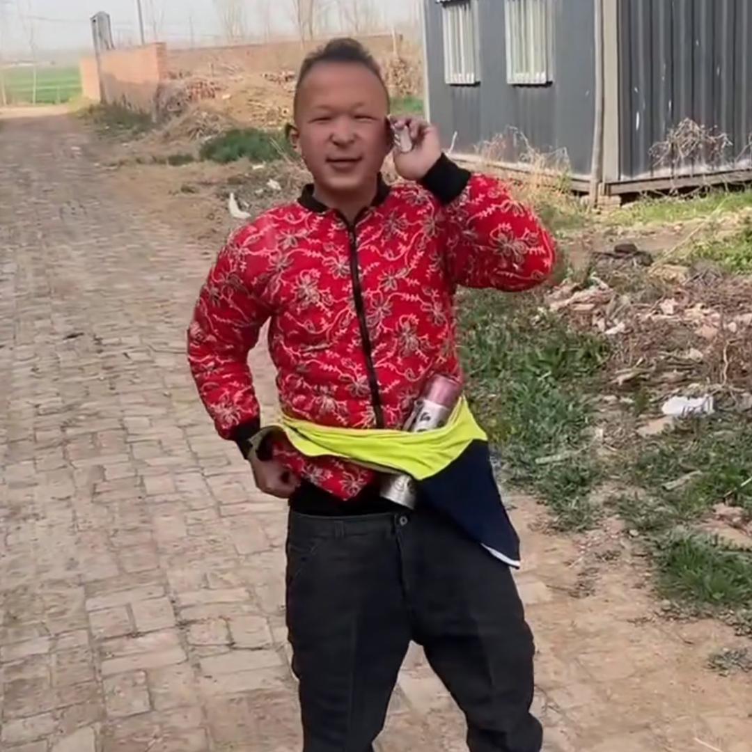 鲁P毛毛