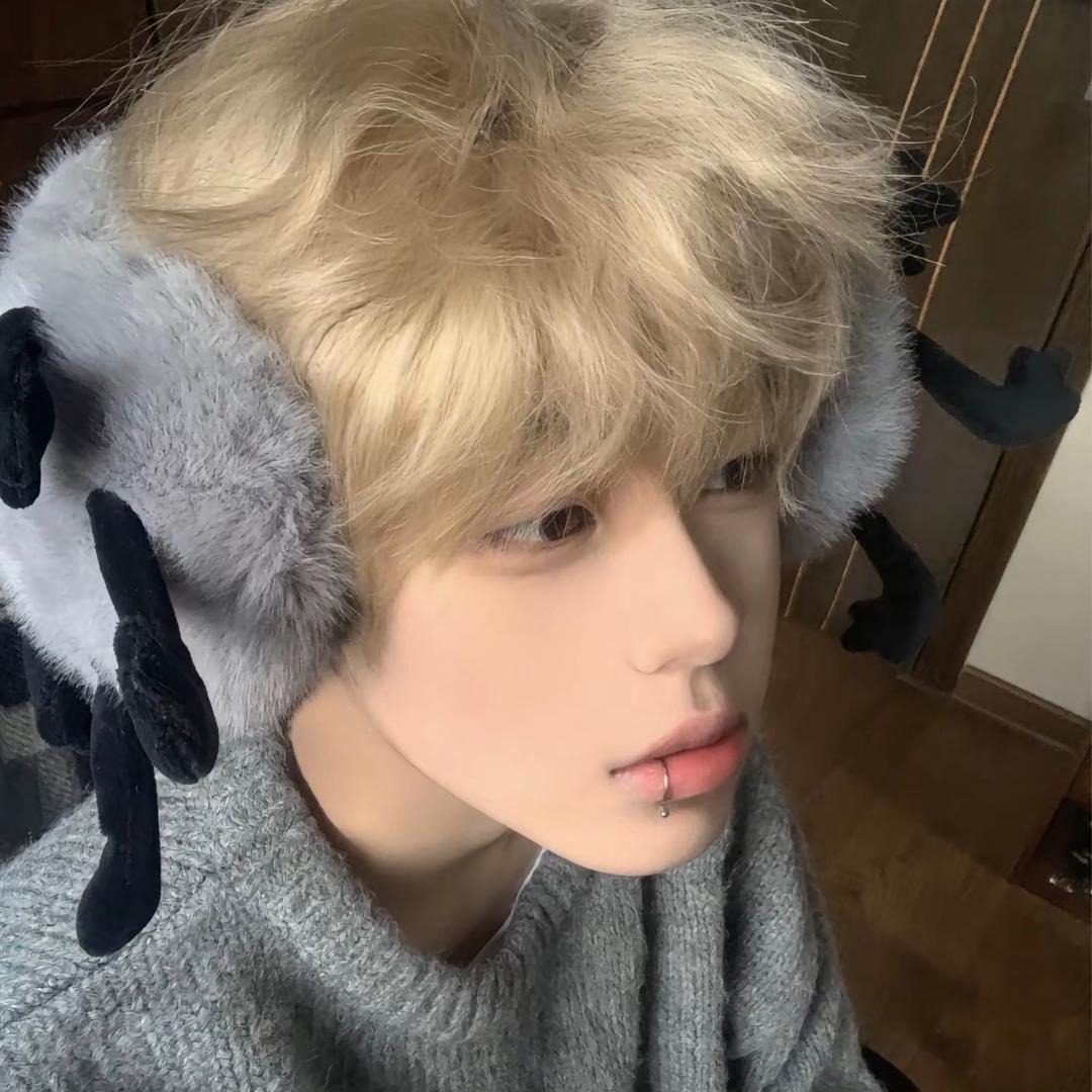 男二.