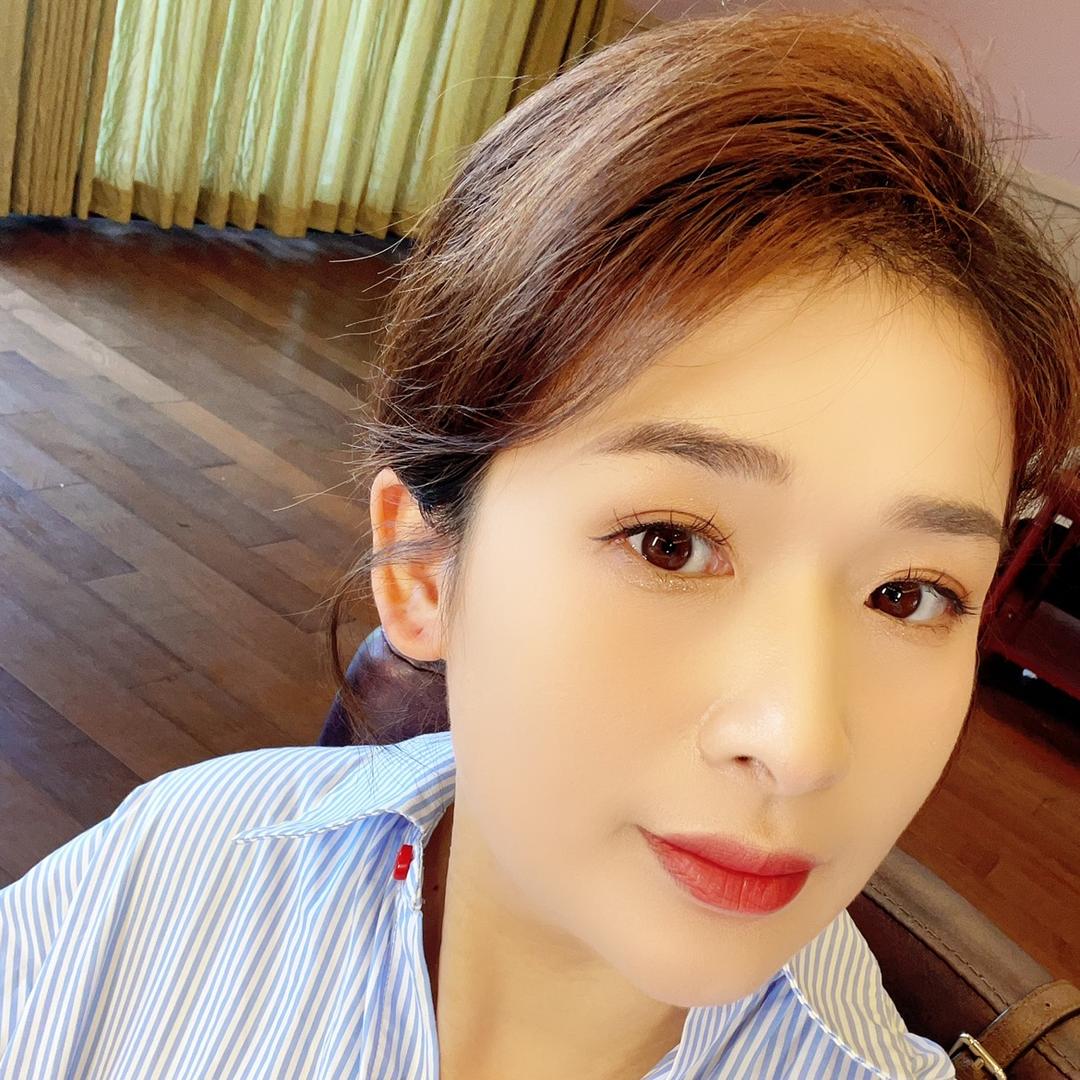 刘雯水产小龙虾螃蟹批发