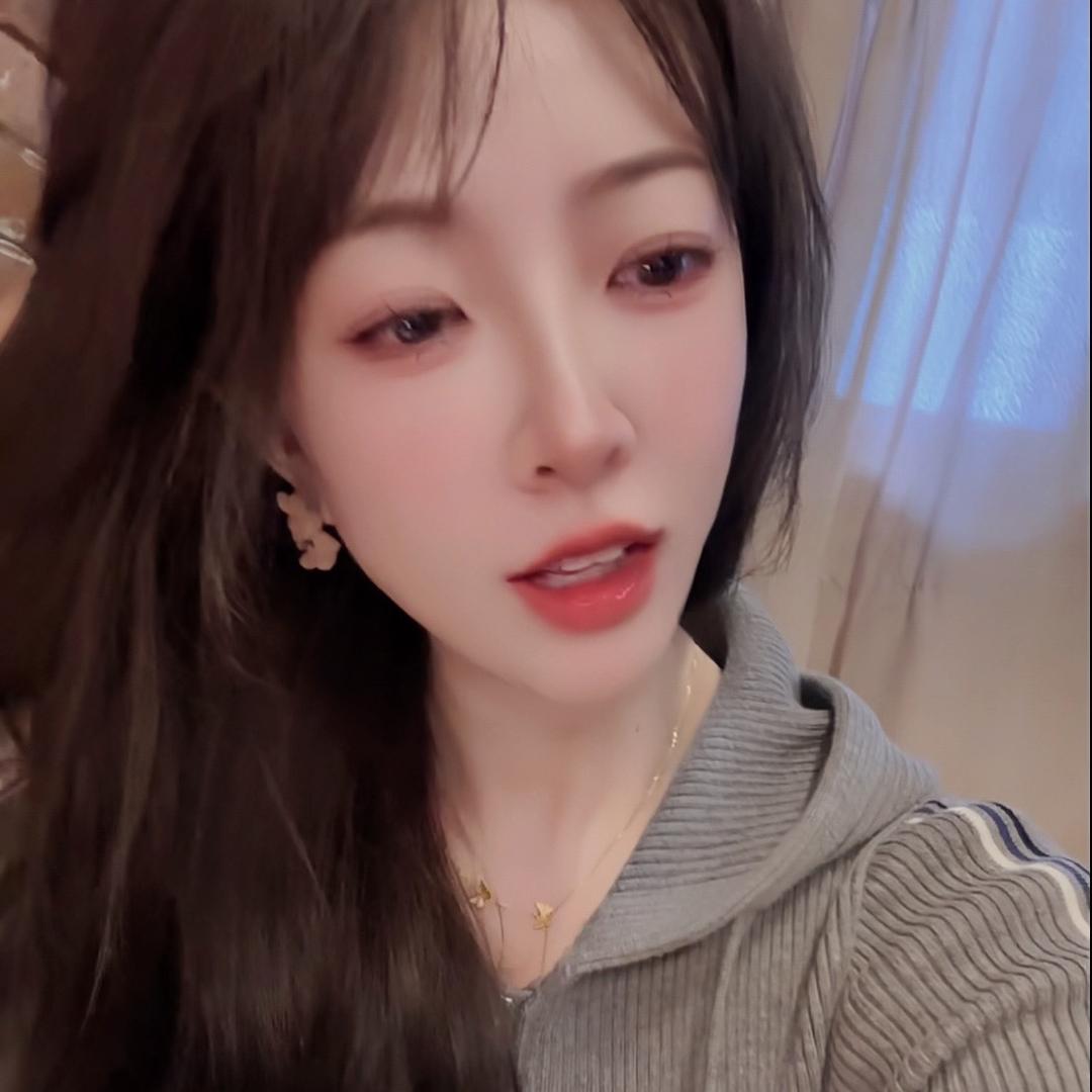 嘉人爱吃维C丫