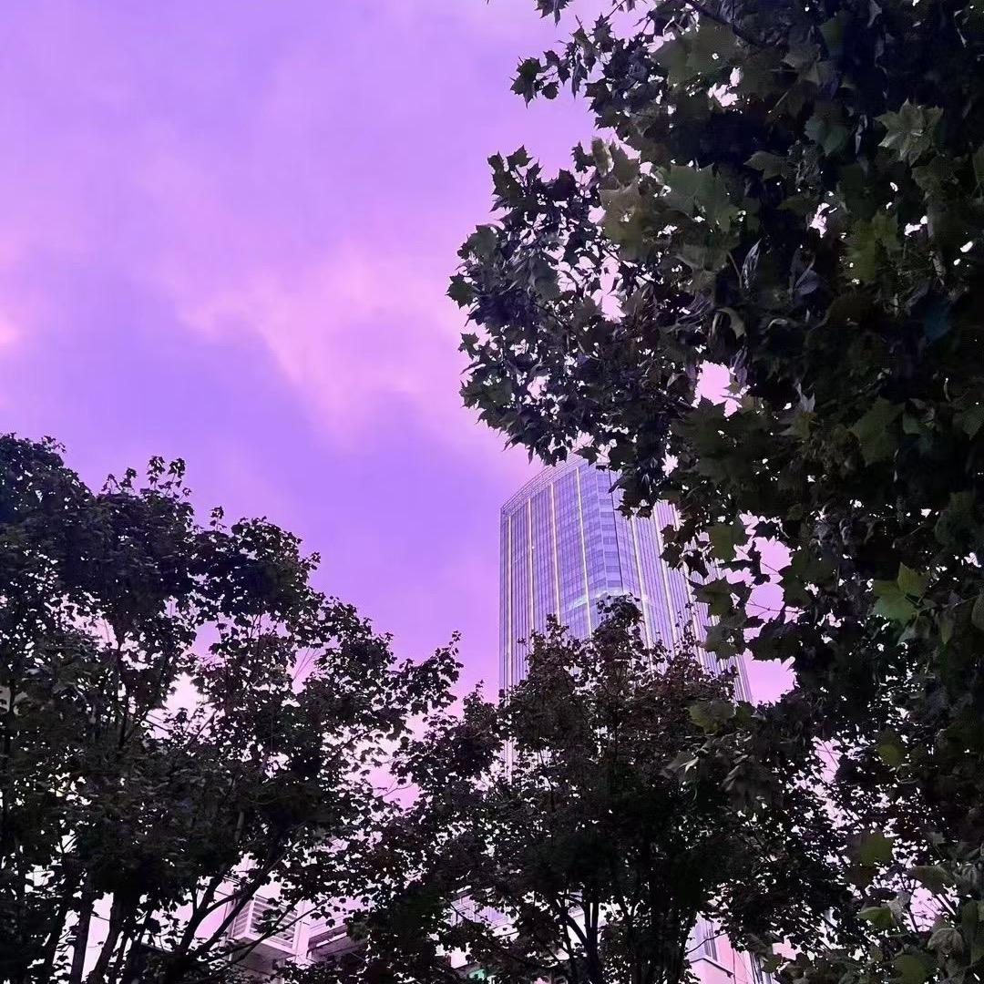 三三