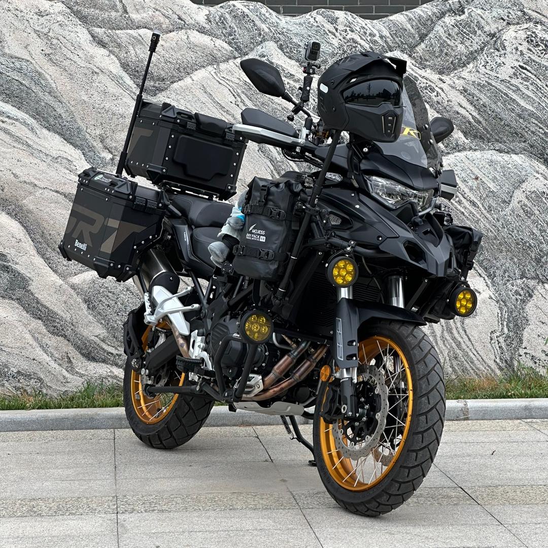 小王不压弯🏍️