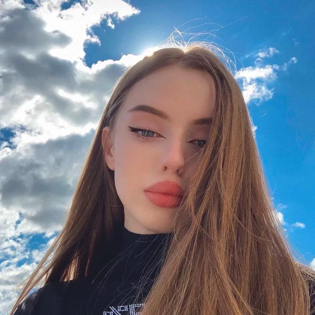 曼娜