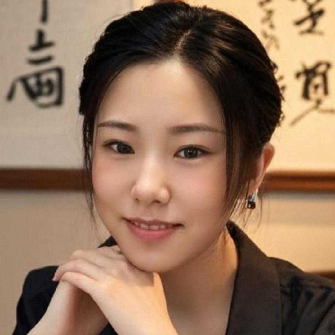 风中的花