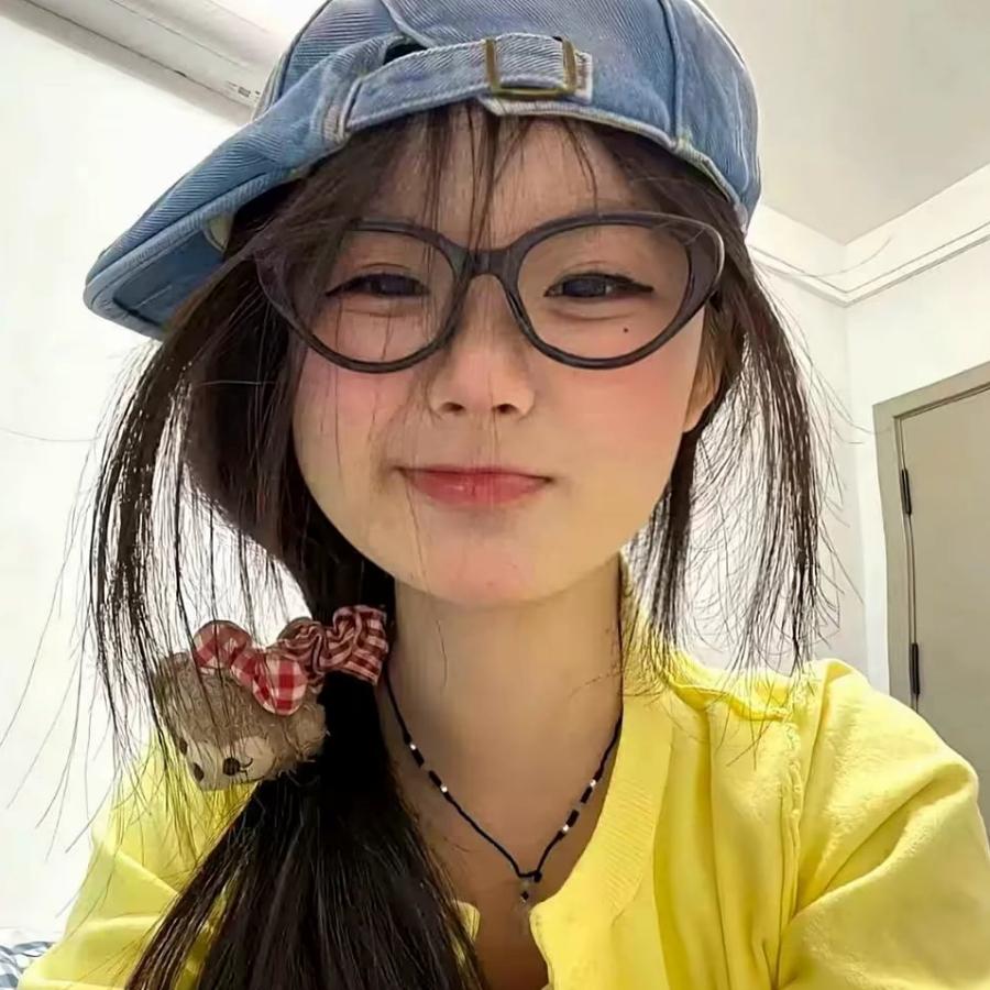 草莓味儿的风。