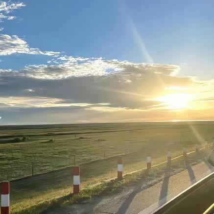 打奥特曼的小怪兽👿