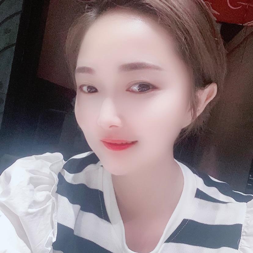 莹莹（芳香世家）