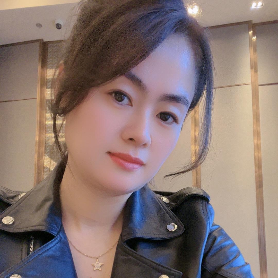 莉莉～