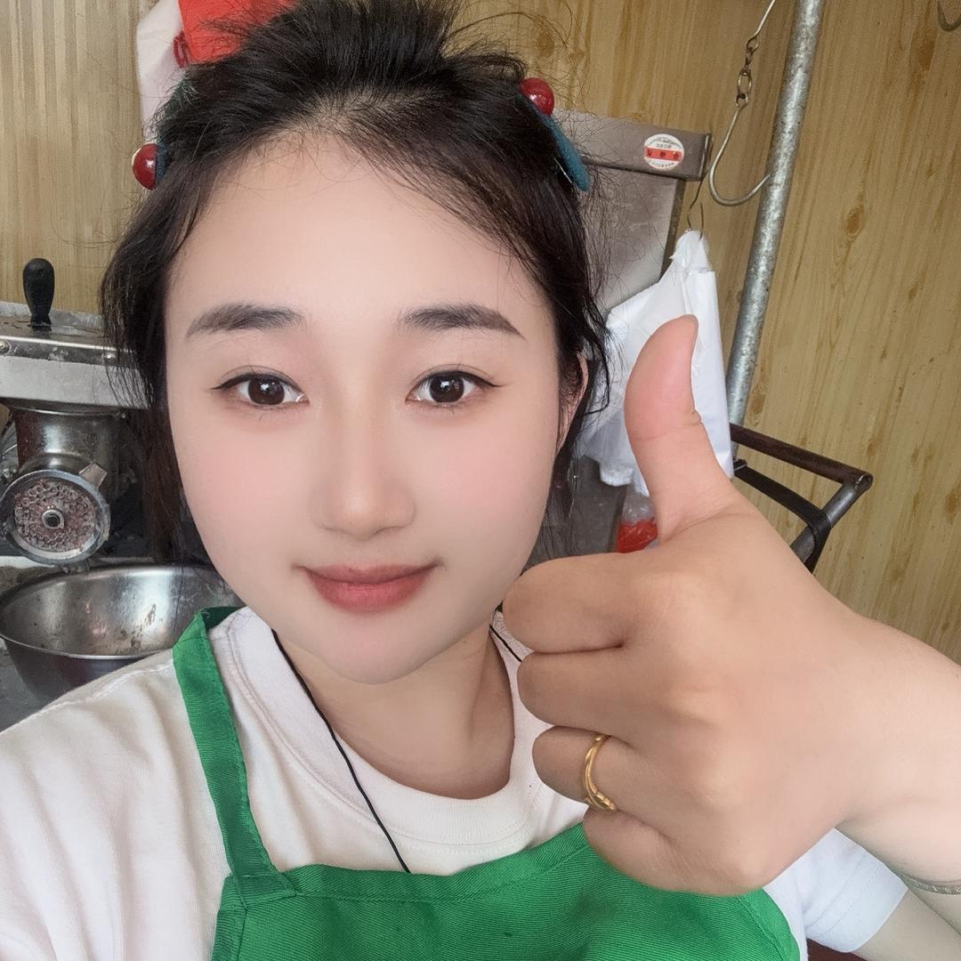 🐷实力小佩奇🐷