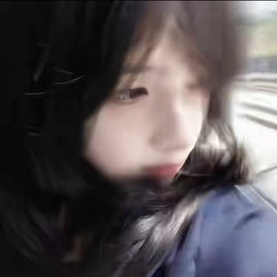 白