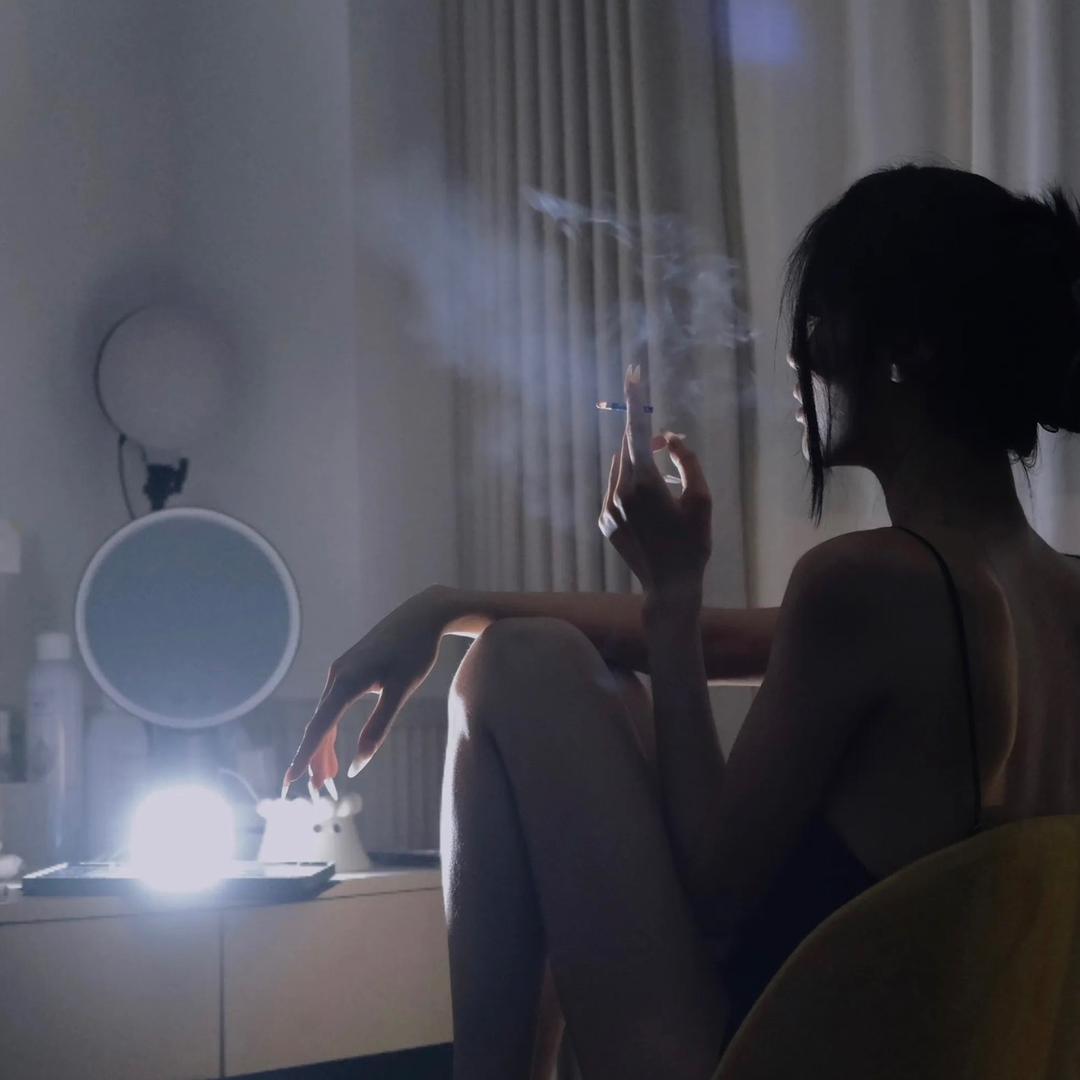 妮大王（地铁逃生）