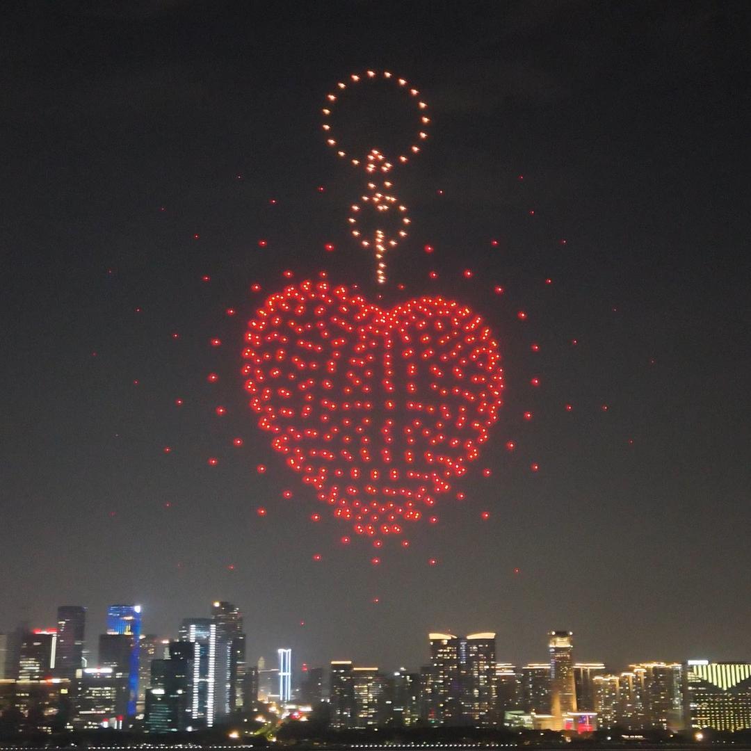 无人机与浪漫邂逅