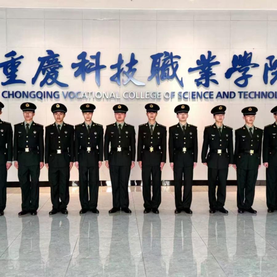 绿军装的梦