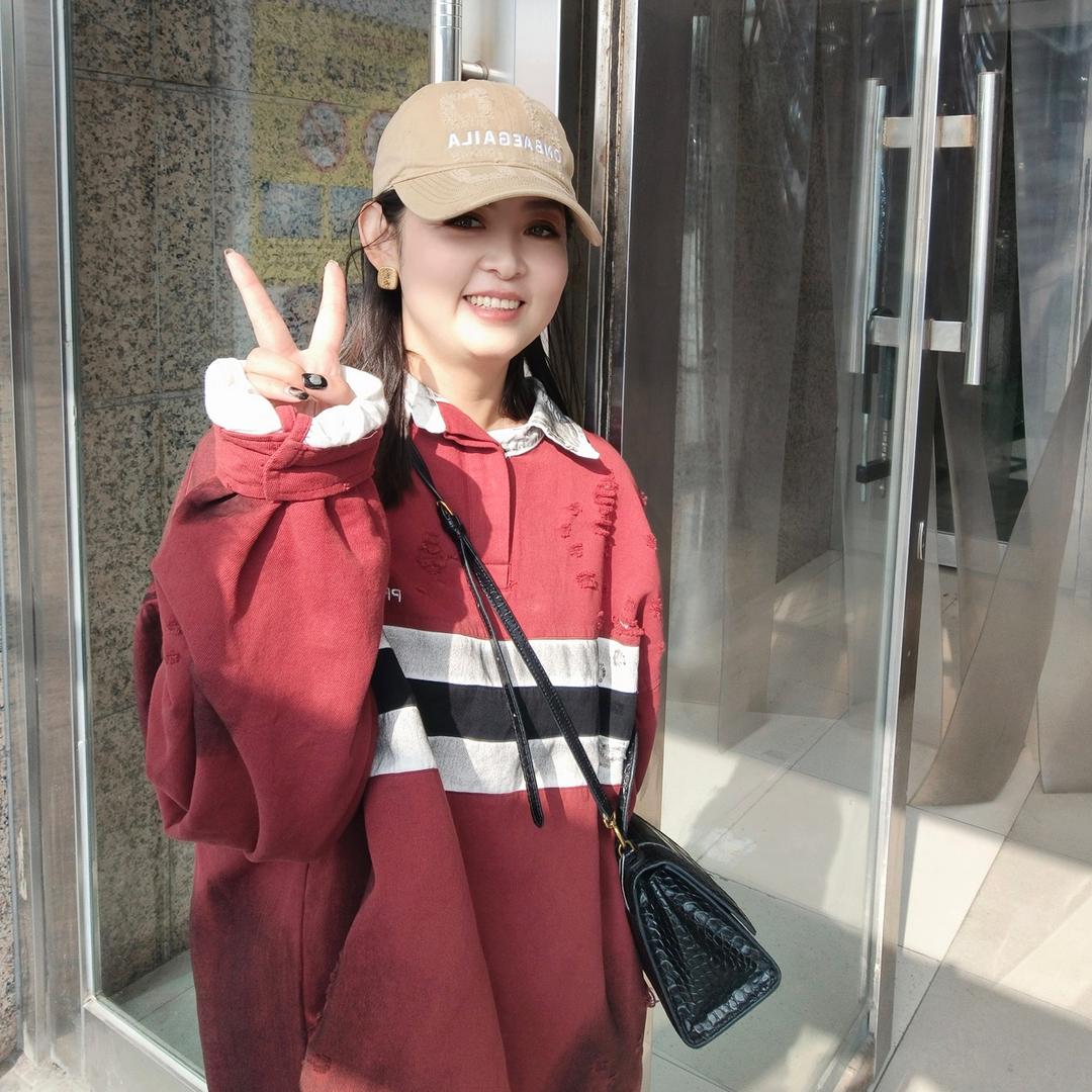 柳柳轻奢大码女装店