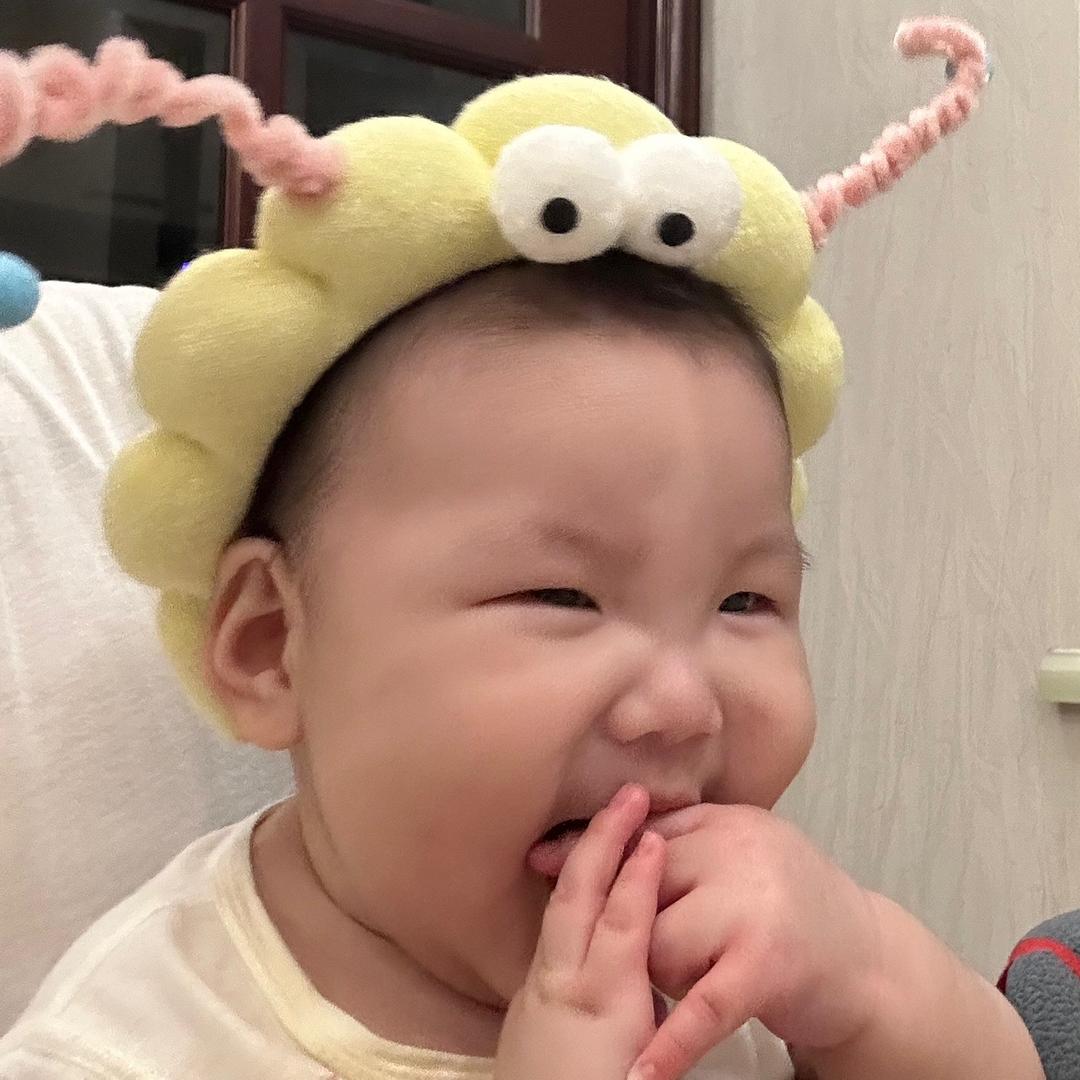 佟二堡宝妈潮娃童装