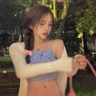 采蘑菇的小姑凉