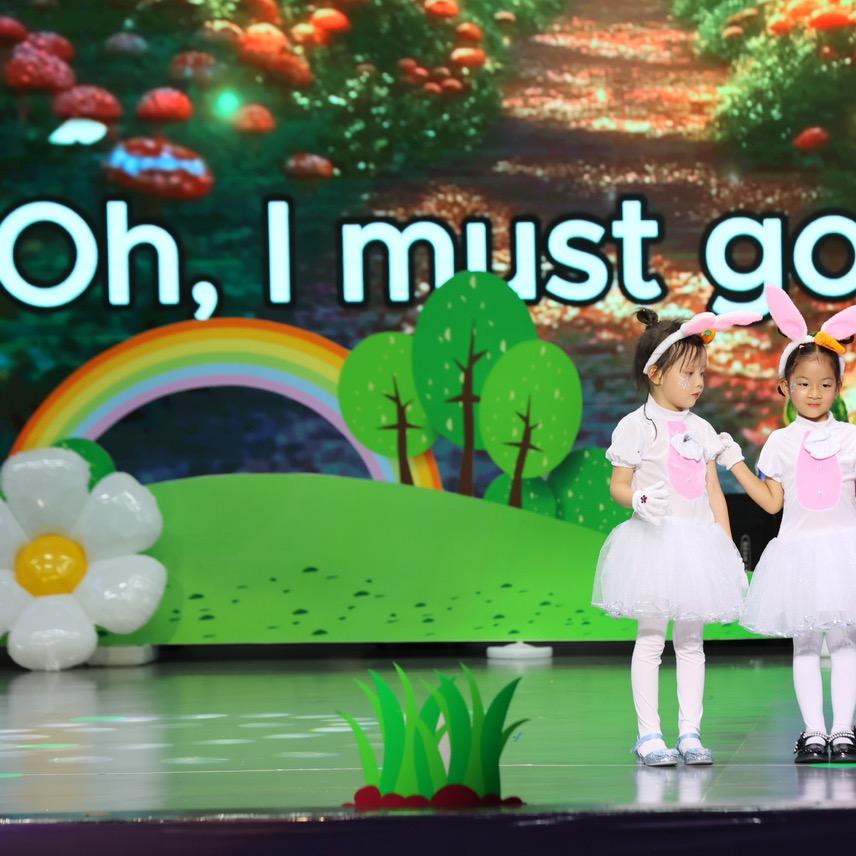 成都罗小兜童装店