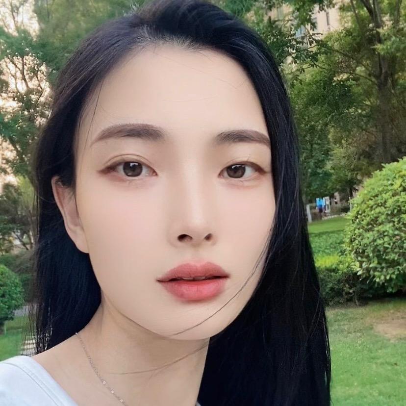 罗大妮（小菠萝🍍）