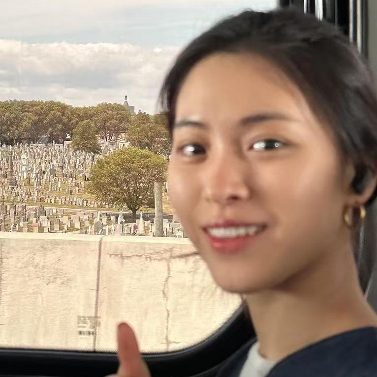 墓前状态良好