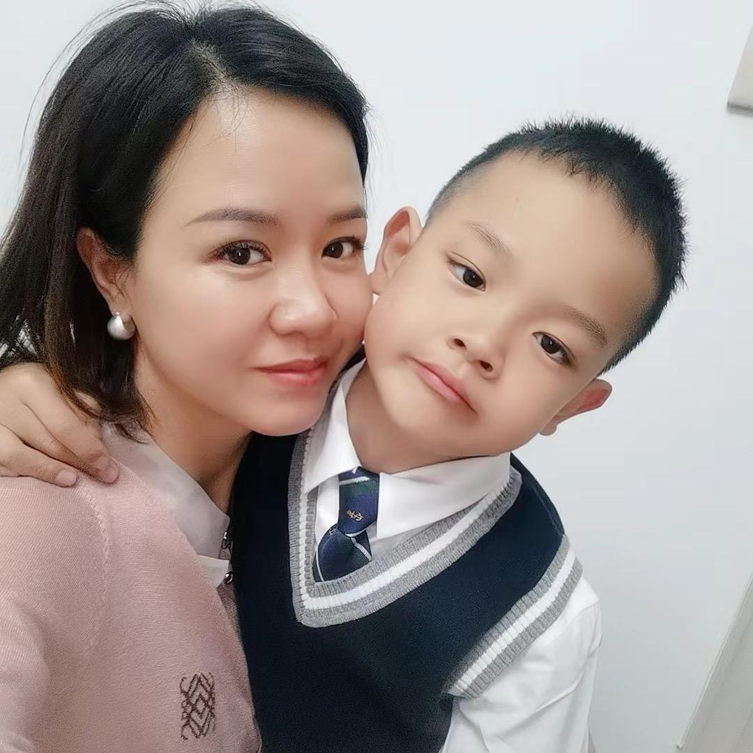一品可乐的欢乐生活
