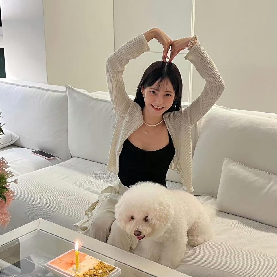 素颜更是重量级