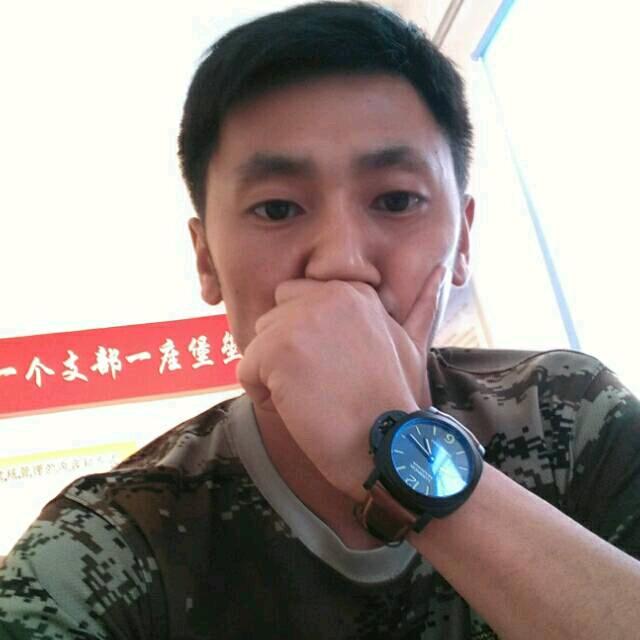 夜幕里的孙小黑