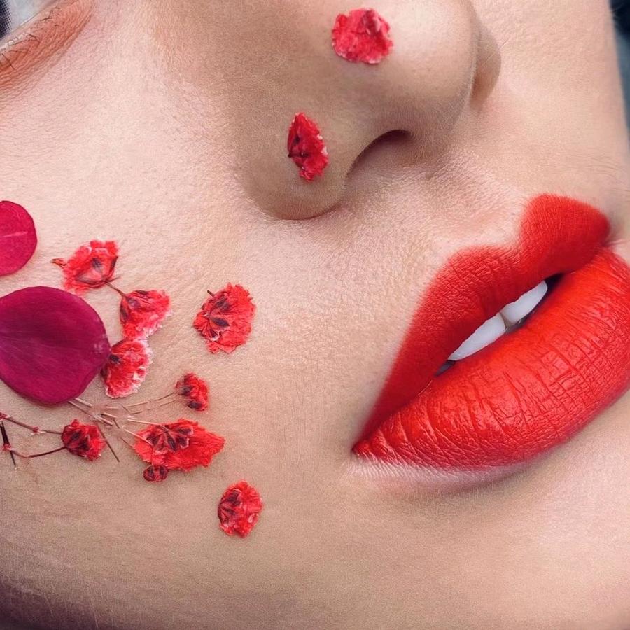 芳菲佳丽  美妆