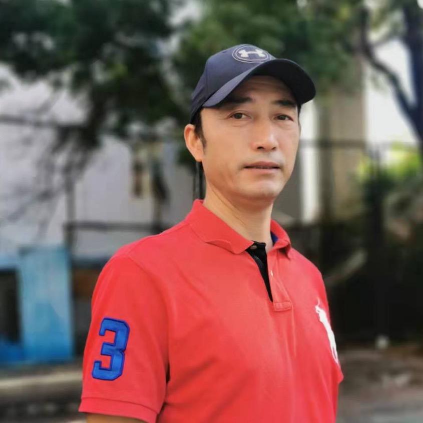 小马哥篮球田径教练