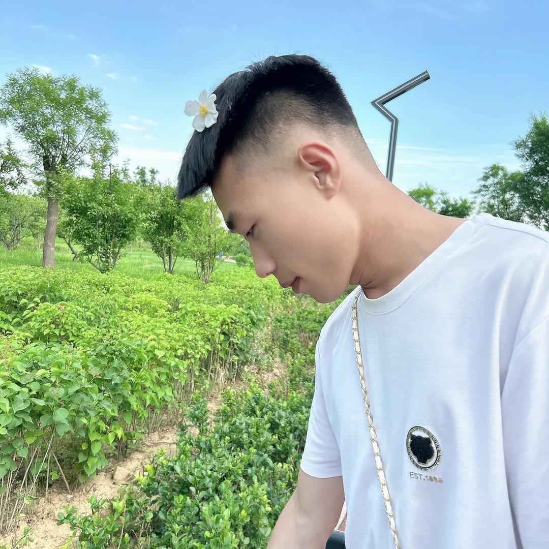 亲昵追剧