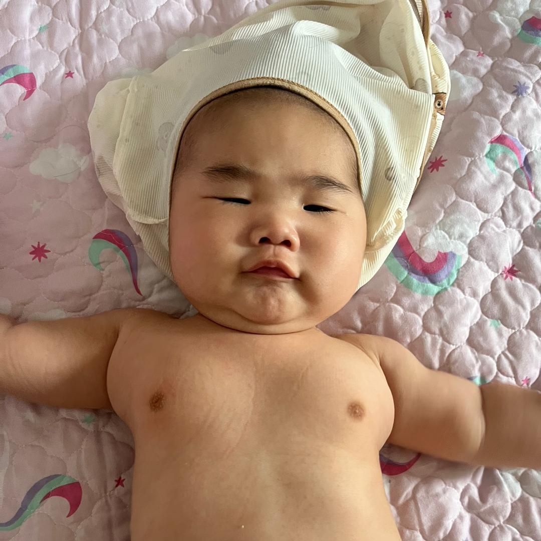爱笑的小魔兽