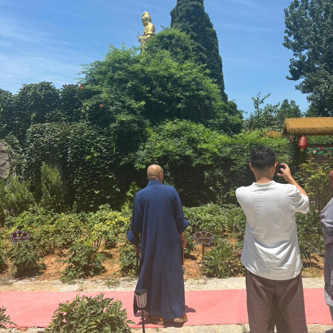 深山古寺如辉师父