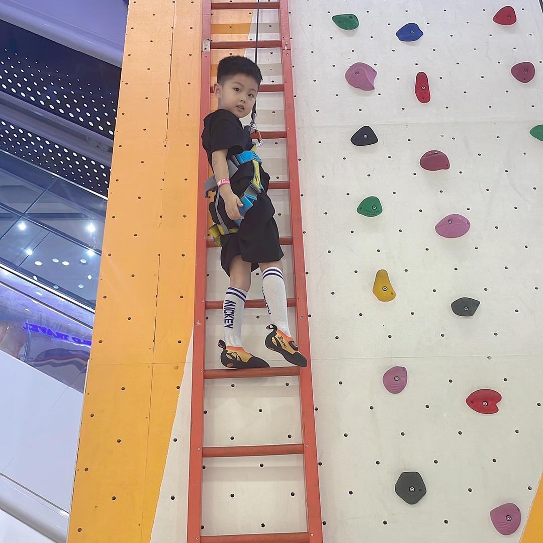 灶台旁 徐州地锅鸡